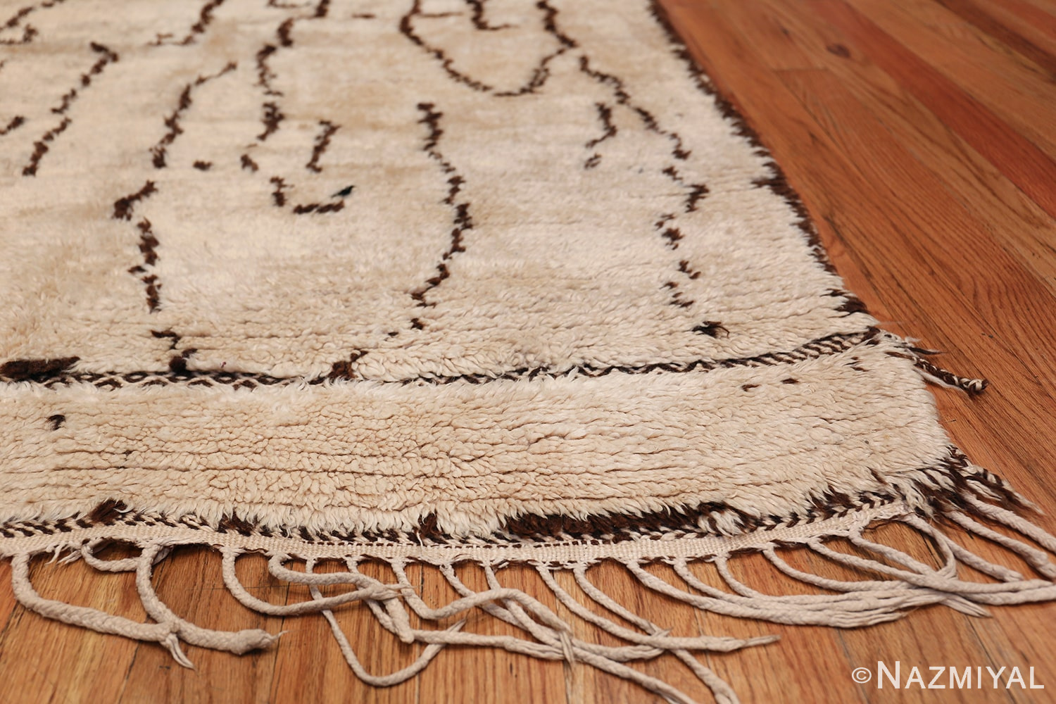 Tribal Room Size Vintage Moroccan Rug 49874 Side Corner Nazmiyal
