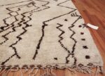 Tribal Vintage Moroccan Rug 49920 Side Corner Nazmiyal