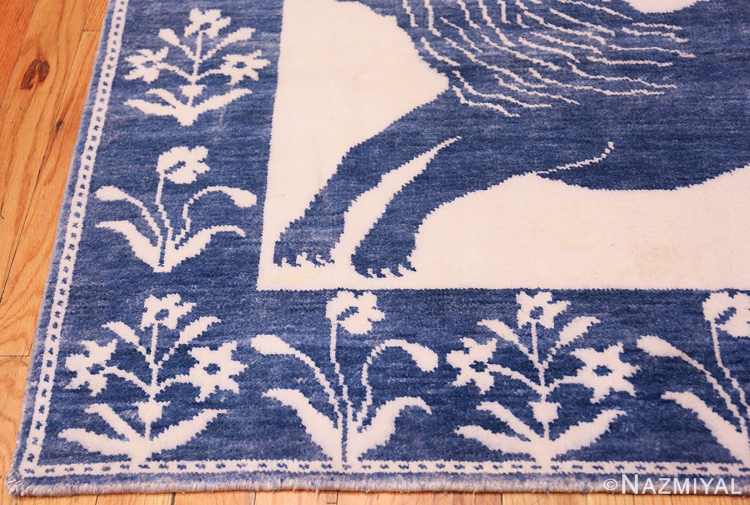Corner Vintage Cotton Agra Lion rug 70098 by Nazmiyal