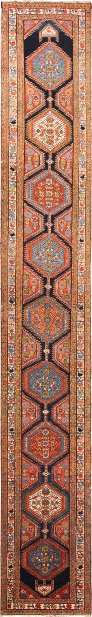 Full view Antique Persian Heriz Runner rug 70130 by Nazmiyal