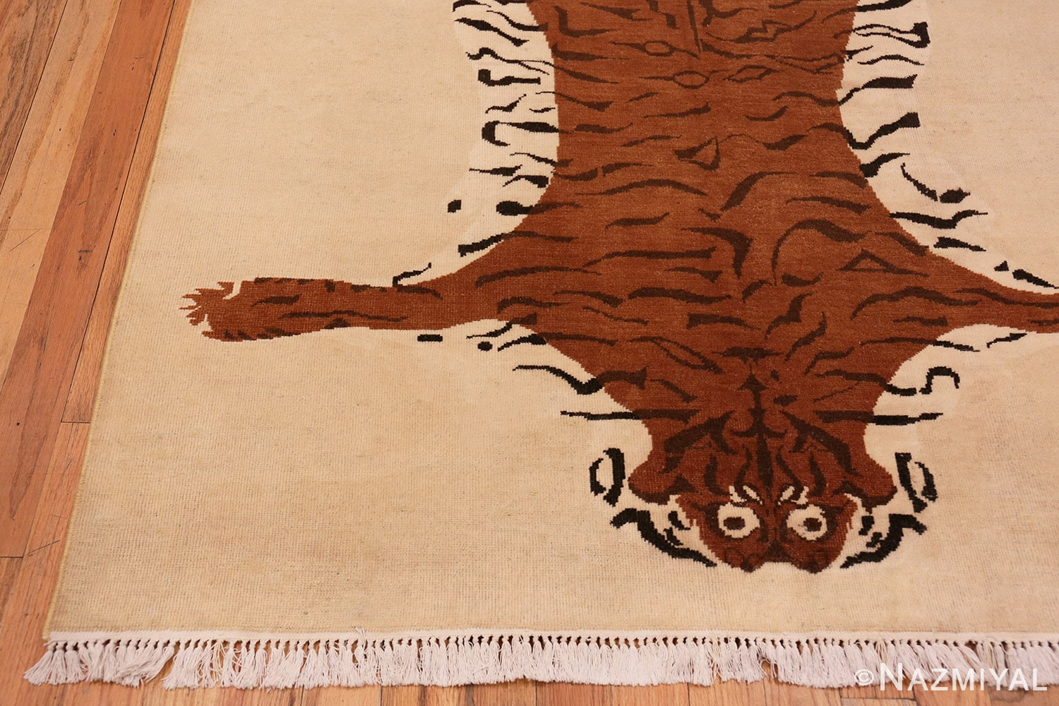 CornerVintage Indian tiger rug 70097 by Nazmiyal