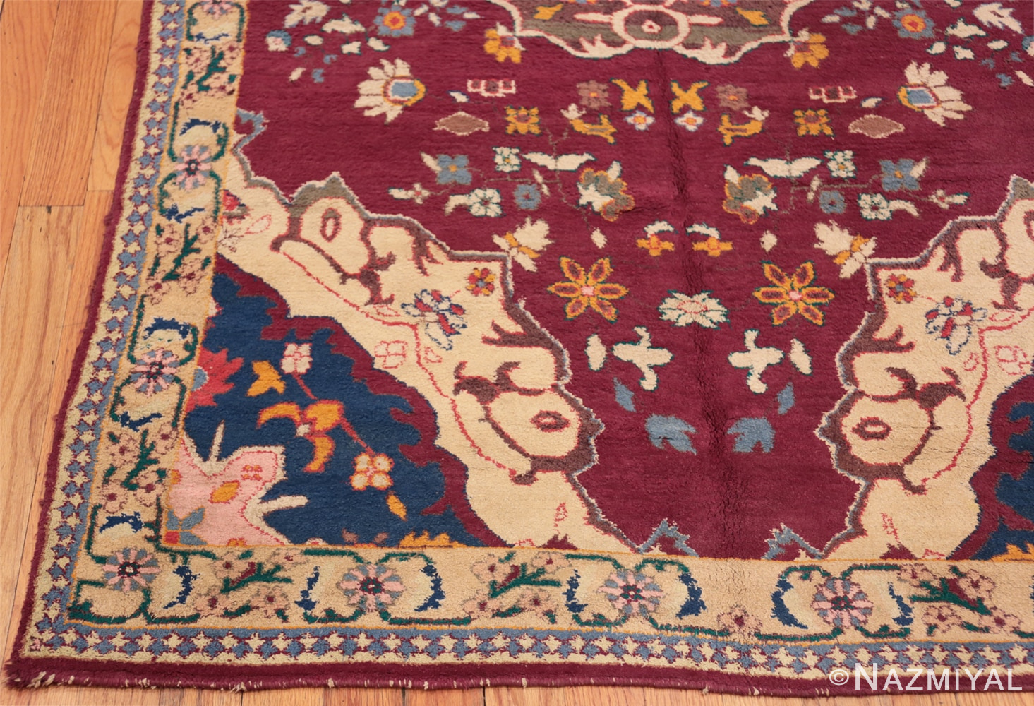 Corner Vintage Indian Cotton Agra rug 70167 by Nazmiyal