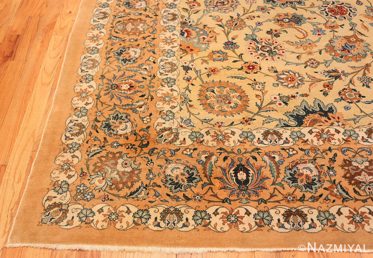 Corner Vintage Persian Kashan Rug 70232 by Nazmiyal