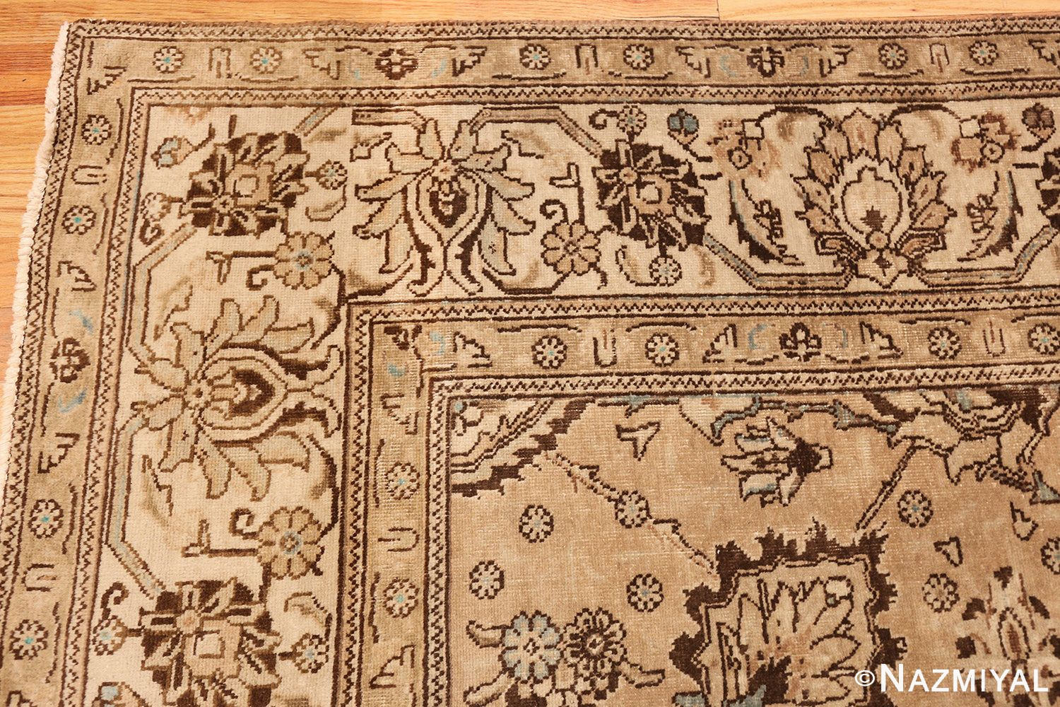 Corner Of Vintage Tabriz Persian Rug 70282 from Nazmiyal NYC