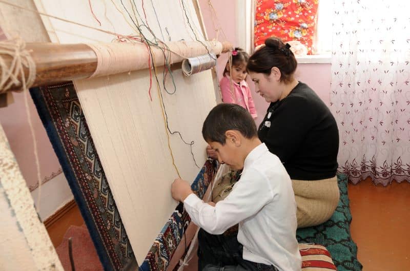 Azerbaijan Carpets Family Weaving Nazmiyal
