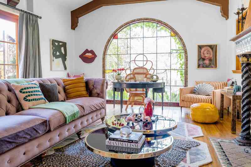 Maximalist decor and interior design emphasizes comfort Maximalist Decor and Interior Design Emphasizes Comfort Nazmiyal