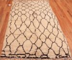 Whole View Of Vintage Berber Moroccan Rug 70532 by Nazmiyal NYC