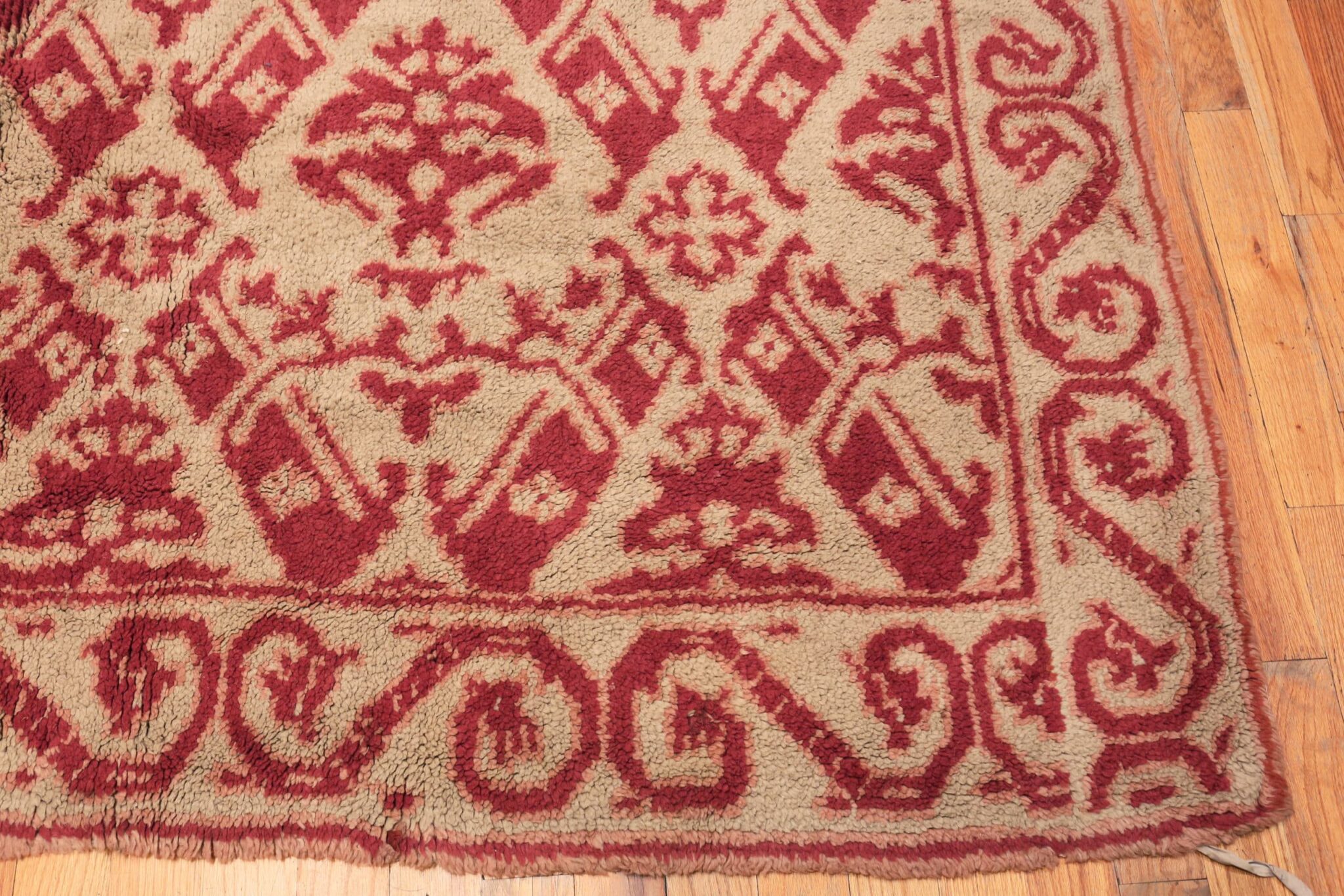 Beautiful Large Size Vintage Spanish Rug 50549 by Nazmiyal