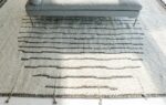 Border Of Ivory Minimalist Design Modern Boho Chic Rug 60710 by Nazmiyal Antique Rugs