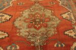 Close Up Of Room Size Antique Persian Serapi Rug 71416 by Nazmiyal Antique Rugs