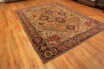Side Of Antique Persian Serapi Area Rug 71370 by Nazmiyal Antique Rugs