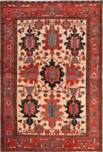 Antique Persian Heriz Area Rug 71660 by Nazmiyal Antique Rugs