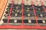 Border Of Stylish Mid Century Modern Design Contemporary Rug 11456 by Nazmiyal Antique Rugs