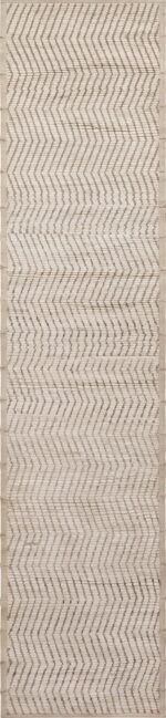 Light Neutral Wavy Geometric Chevron Design Runner Rug 11138 by Nazmiyal Antique Rugs