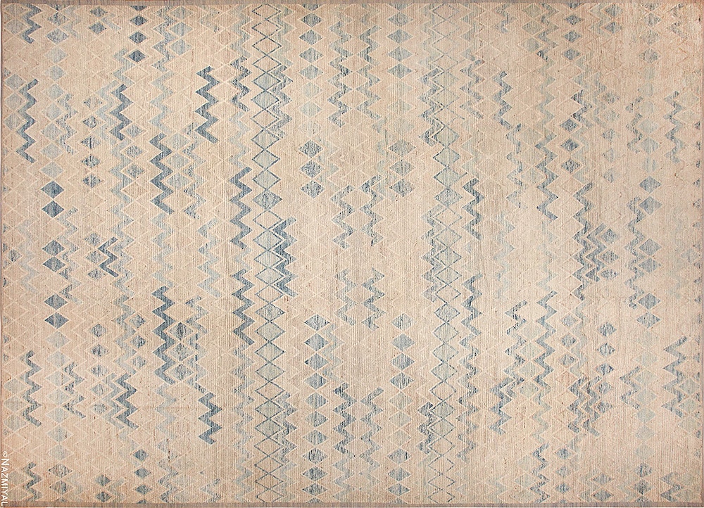 Oversized Zigzag Design Modern Area Rug #11848 Oversized Zigzag Design Modern Area Rug #11848 by Nazmiyal Antique Rugs