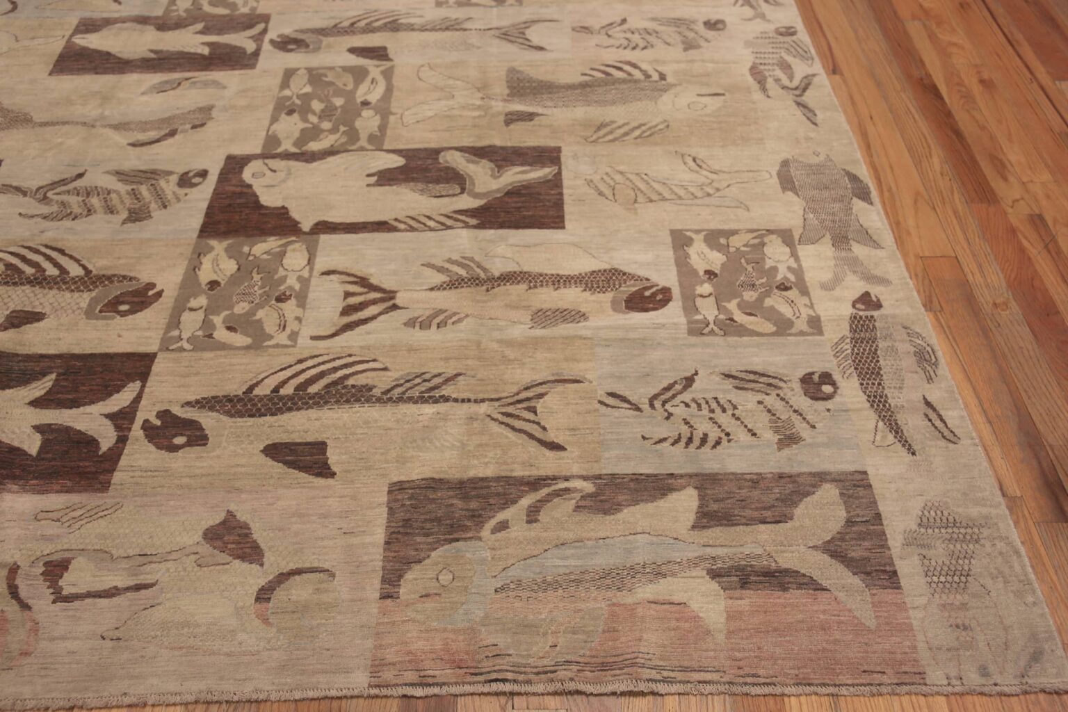 Artistic Aquatic Fish Design Modern Area Rug 11564 Nazmiyal