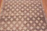 Texture of Neutral Earthy Color Tribal Geometric Design Modern Hallway Runner Abrash Rug 11089 by Nazmiyal Antique Rugs