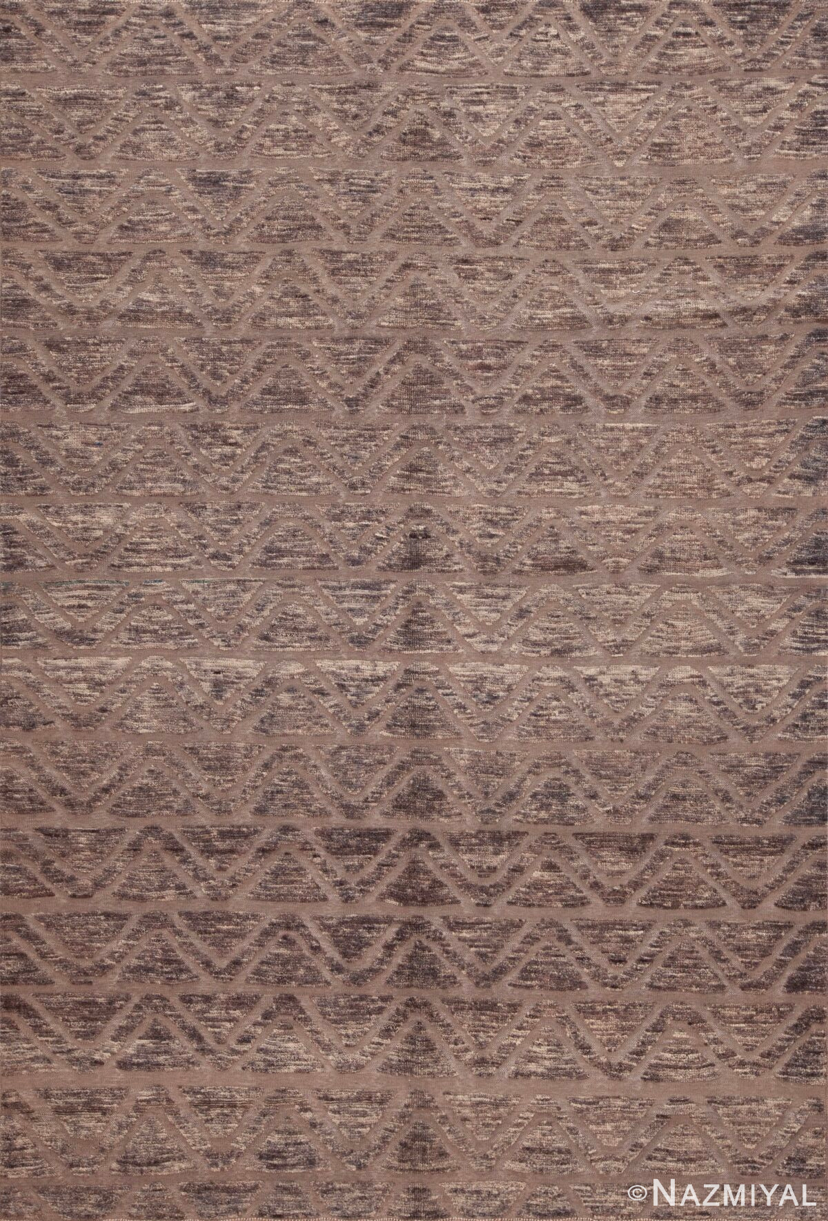 Neutral Grey Color Tribal Geometric Triangle Chevron Pattern Modern Area Rug 11283 by Nazmiyal Antique Rugs