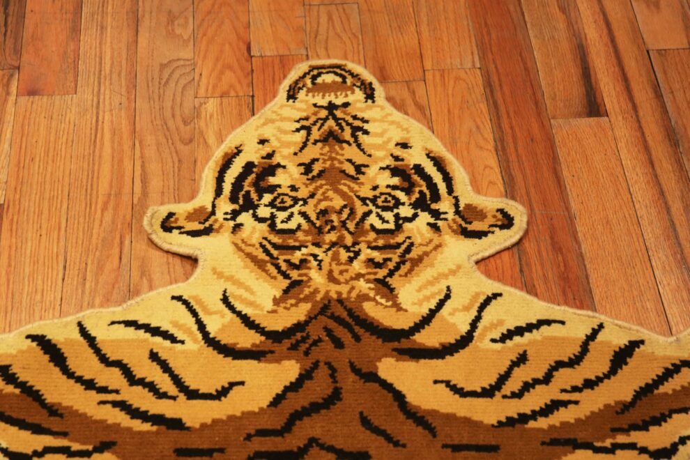 Beautiful Vintage Tiger Animal Pelt Design Rug 72896 Nazmiyal