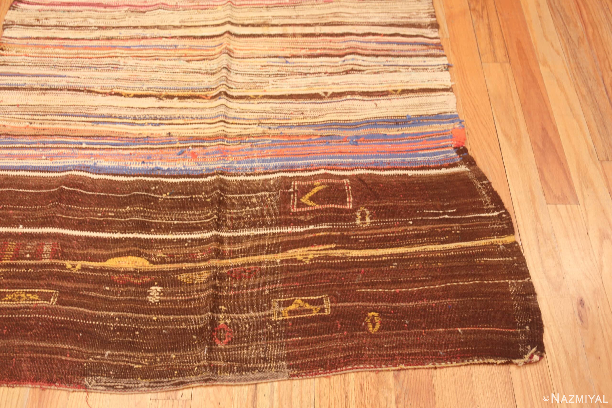 Corner of Primitive Design Vintage Moroccan Kilim 72986 by Nazmiyal Antique Rugs