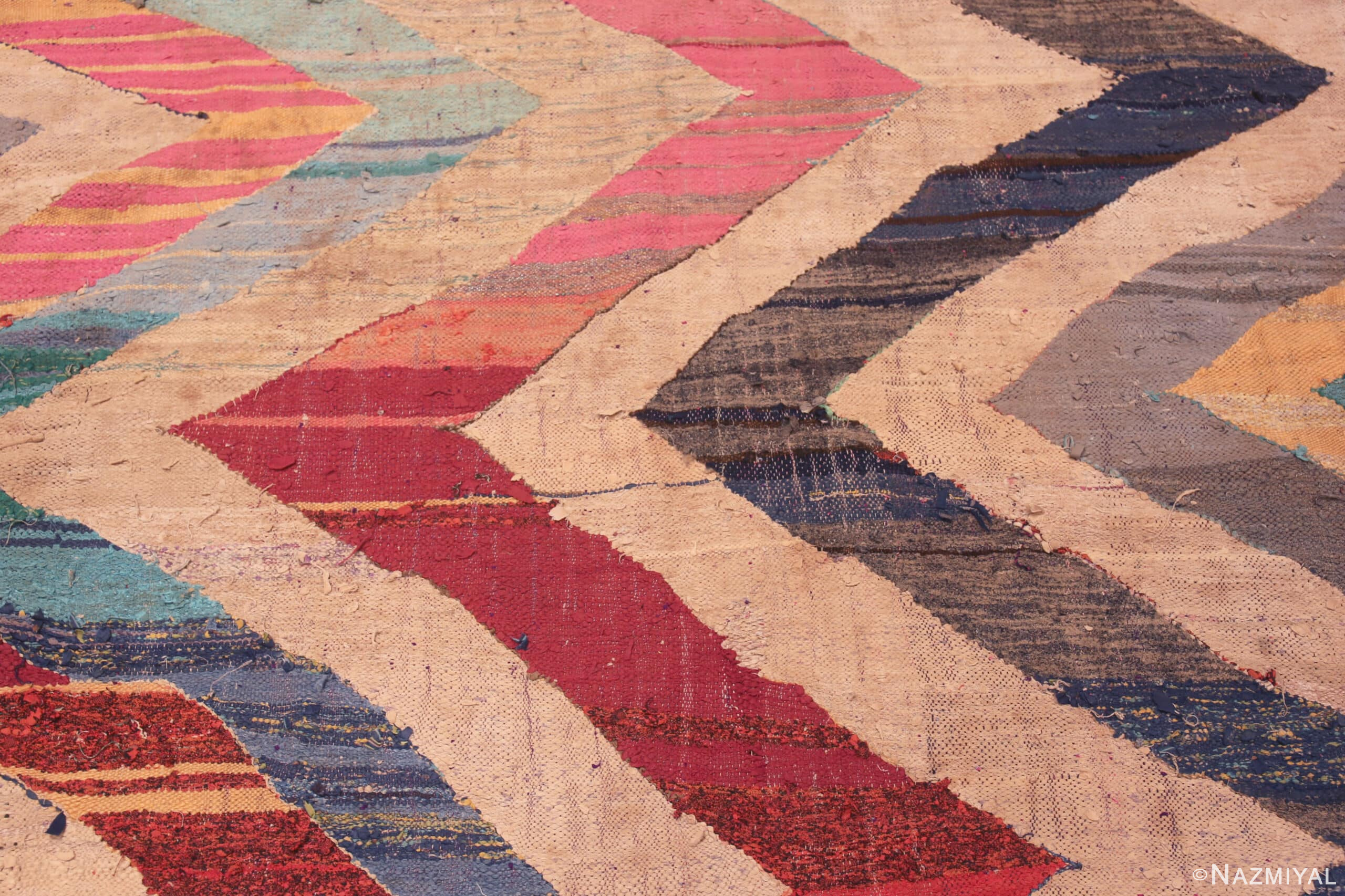 Details of Colorful Vintage Moroccan Zigzag Design Kilim Rug 72993 by Nazmiyal Antique Rugs