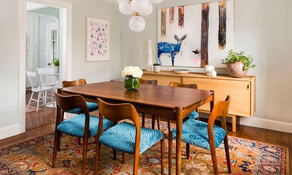 Decorating Dining Room With Antique Rugs Decorating Dining Room With Antique Rugs from Nazmiyal