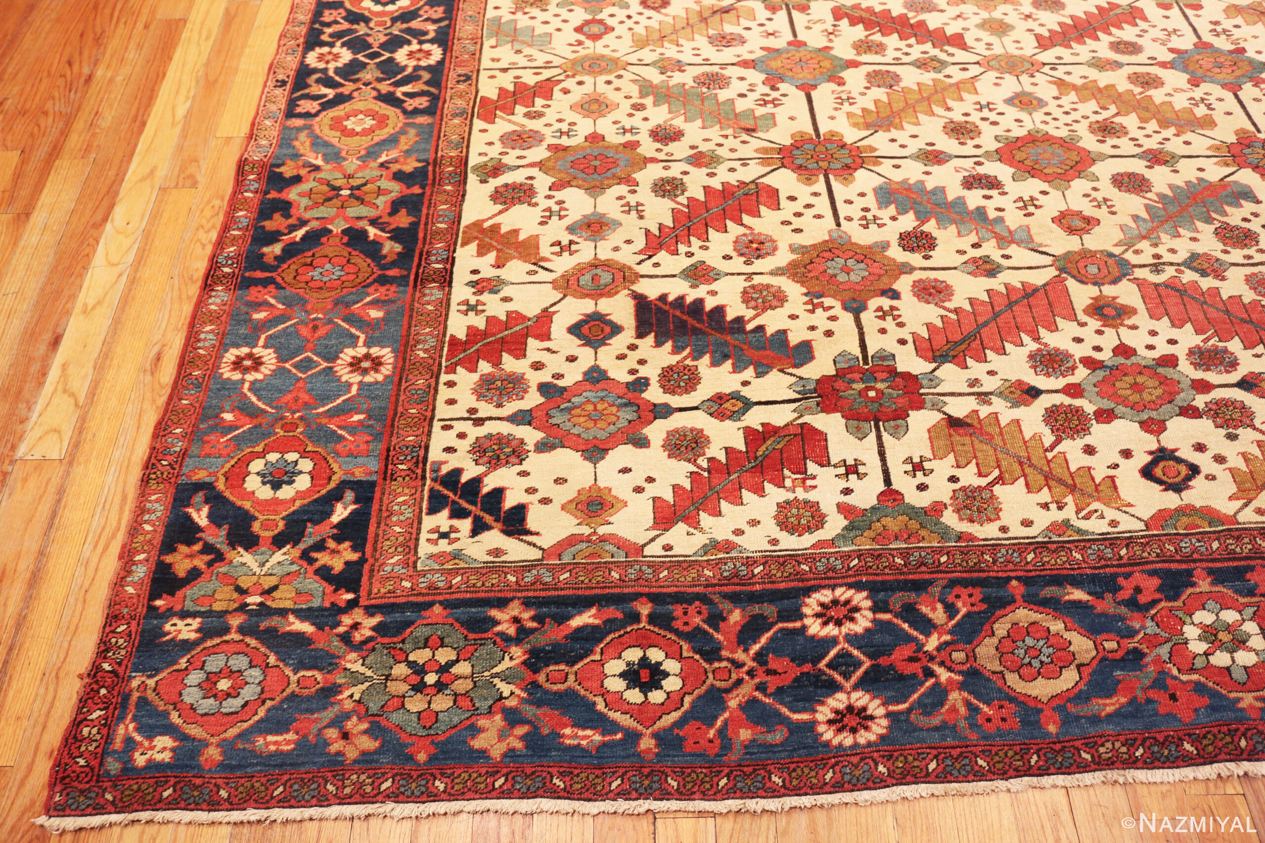 Large Antique Persian Serapi Rug 71531 Nazmiyal Antique Rugs