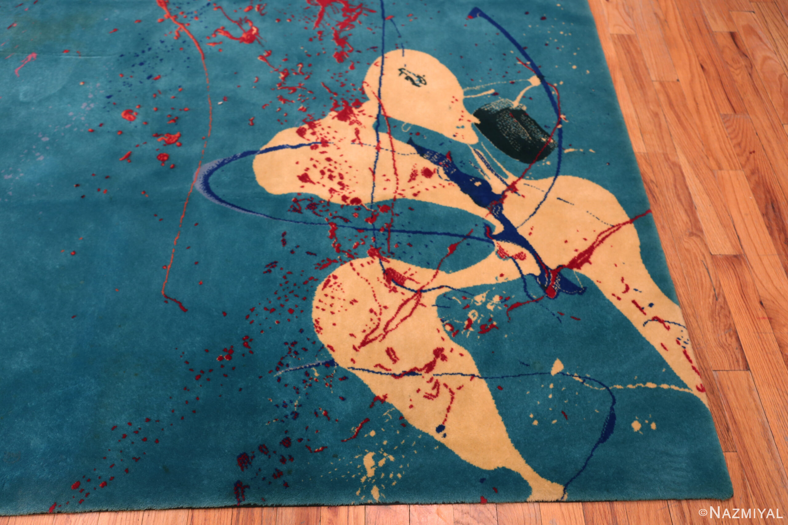Right Corner of Vintage Sam Francis Art Design European Rug 73397 by Nazmiyal Antique Rugs