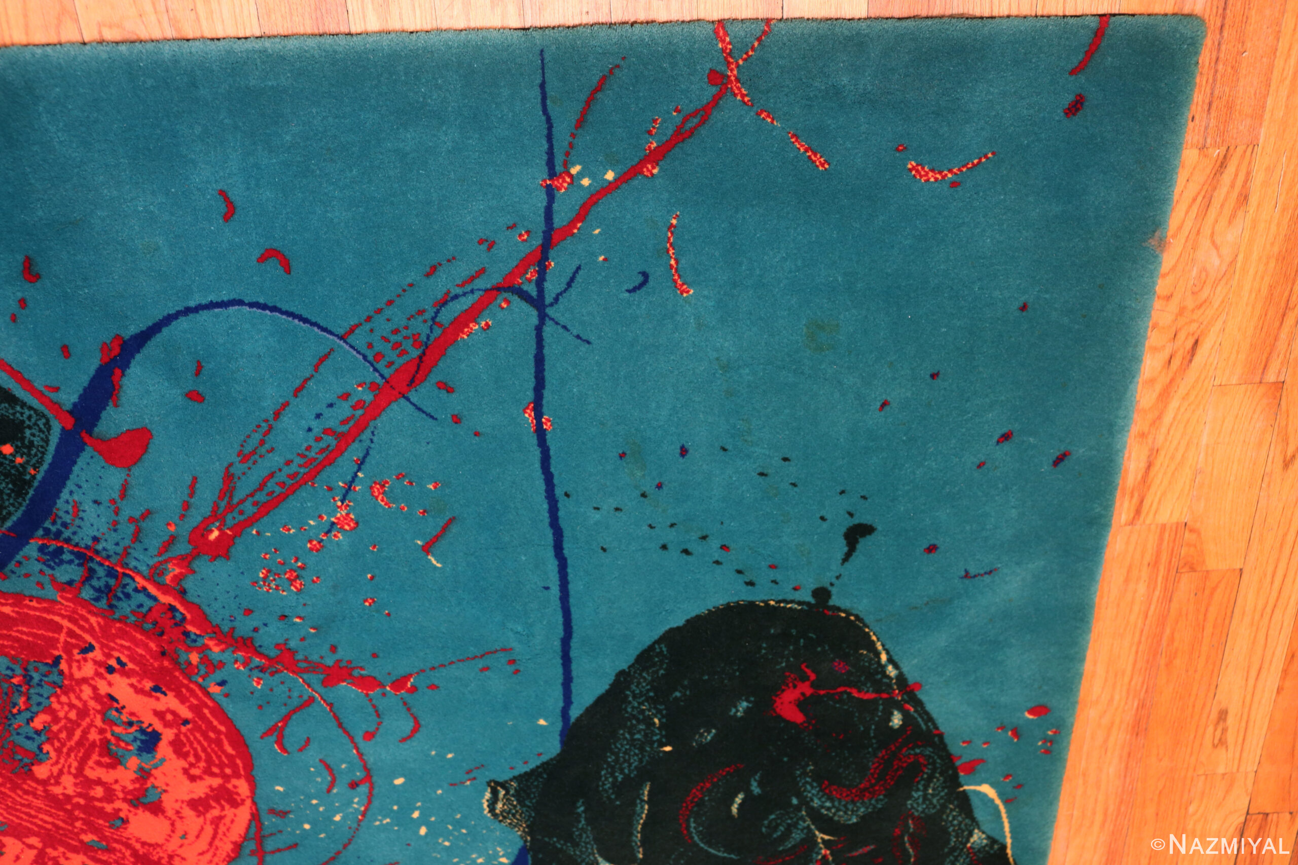 Top Corner of Vintage Sam Francis Art Design European Rug 73397 by Nazmiyal Antique Rugs