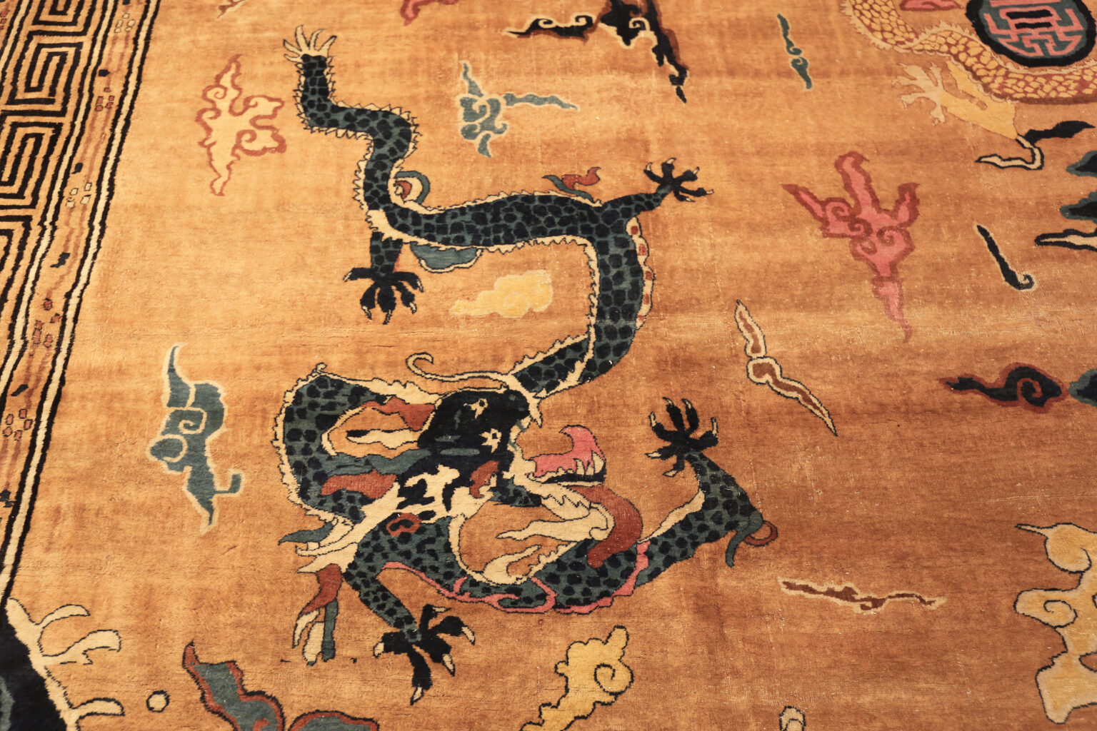 Large Decorative Antique Rug 70950 by Nazmiyal Rugs
