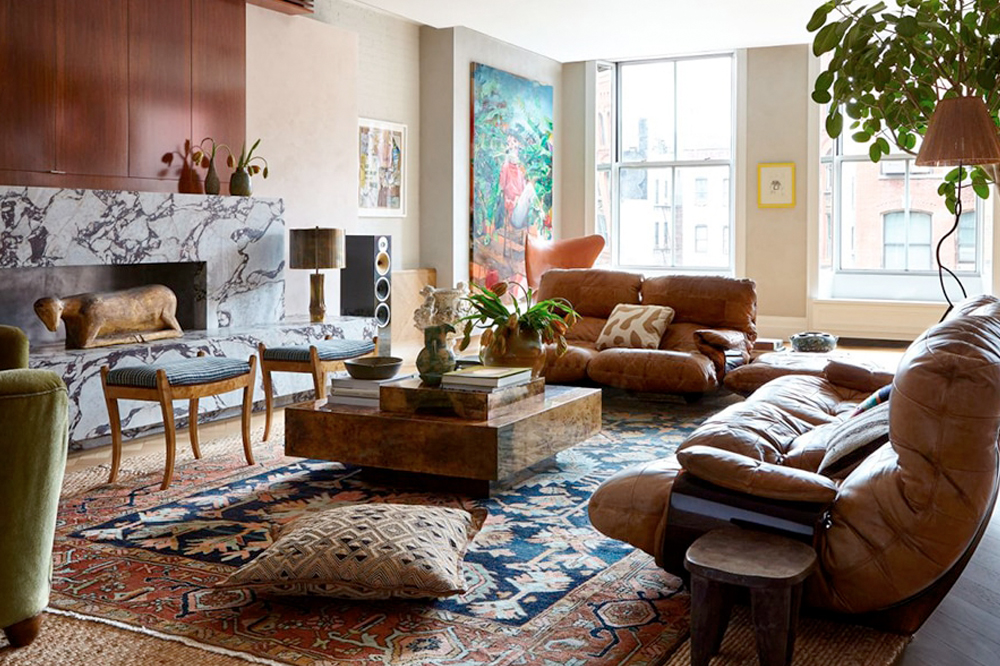 Antique Persian Serapi Rug in Modern Interior Seminar Blog