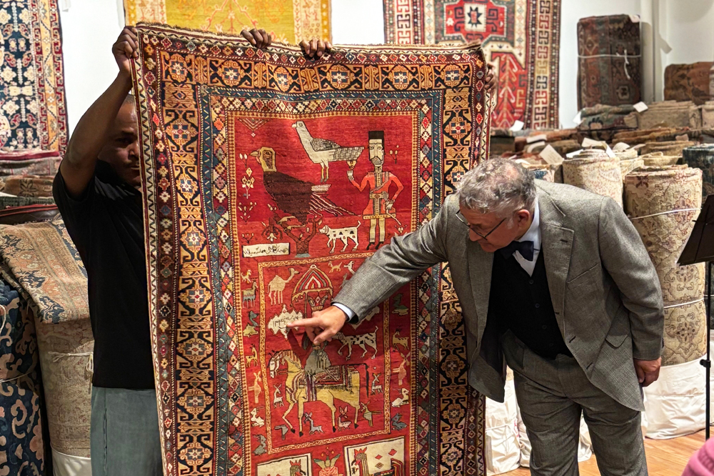 Reading a Rug Auction Catalog by Nazmiyal Antique Rugs