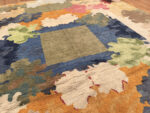 Central Design on Modern Swedish Style Rug 61116 by Nazmiyal Rugs